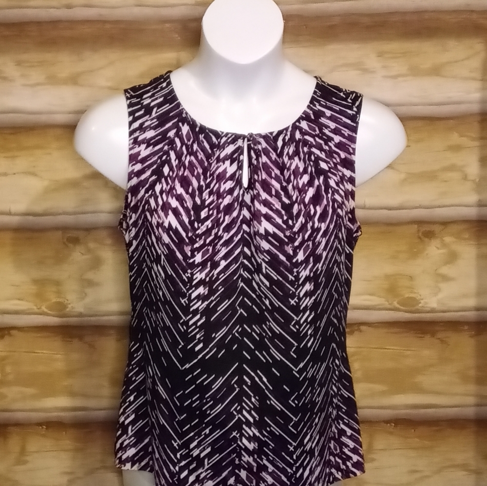 Tahari sleeveless blouse